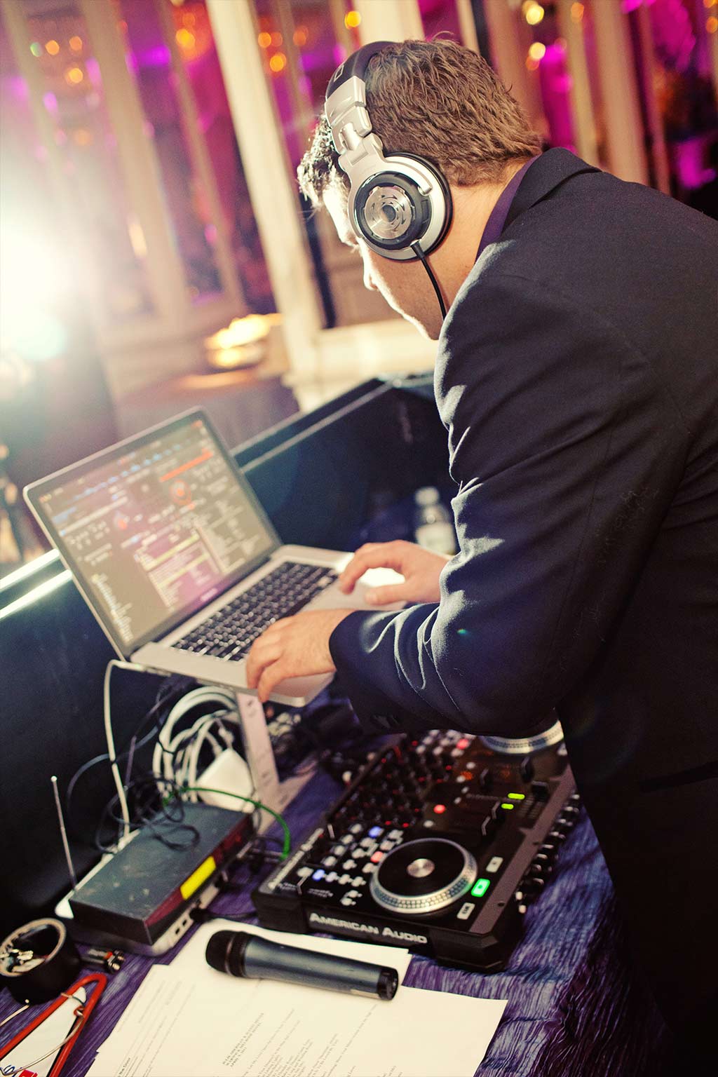 Astounding Sounds wedding DJ