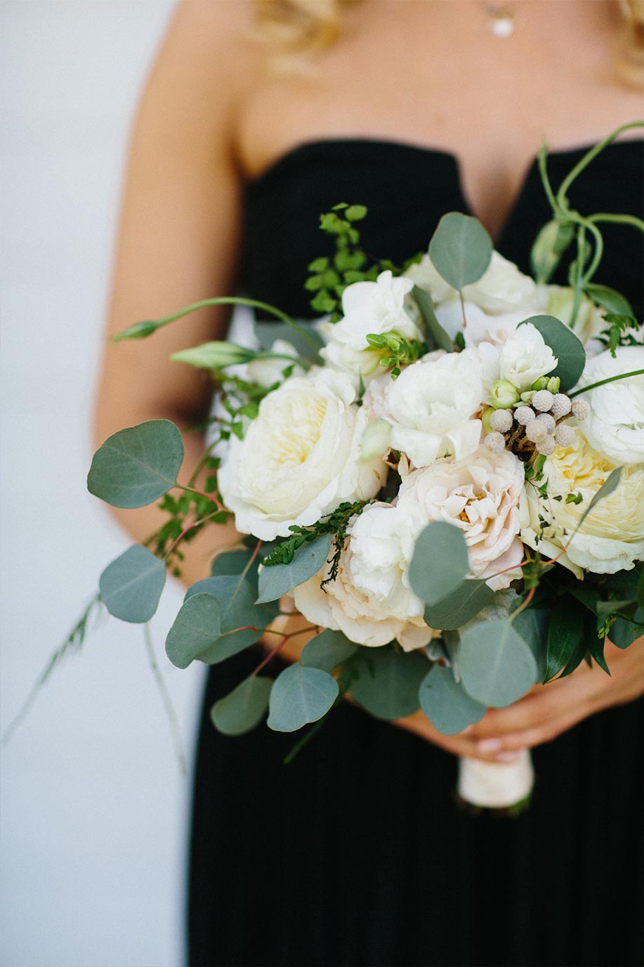 White bridesmaid bouquet
