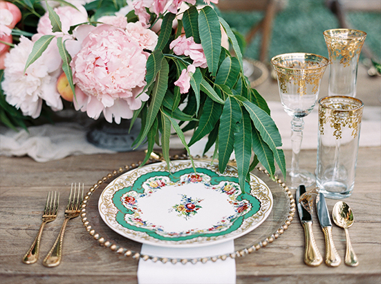 Posh Couture gold wedding place setting